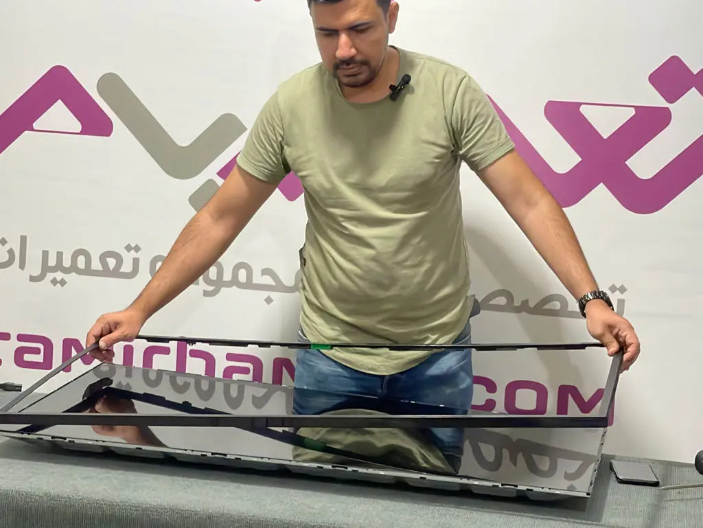 خطوط عمودی روی تصویر تلویزیون سونی